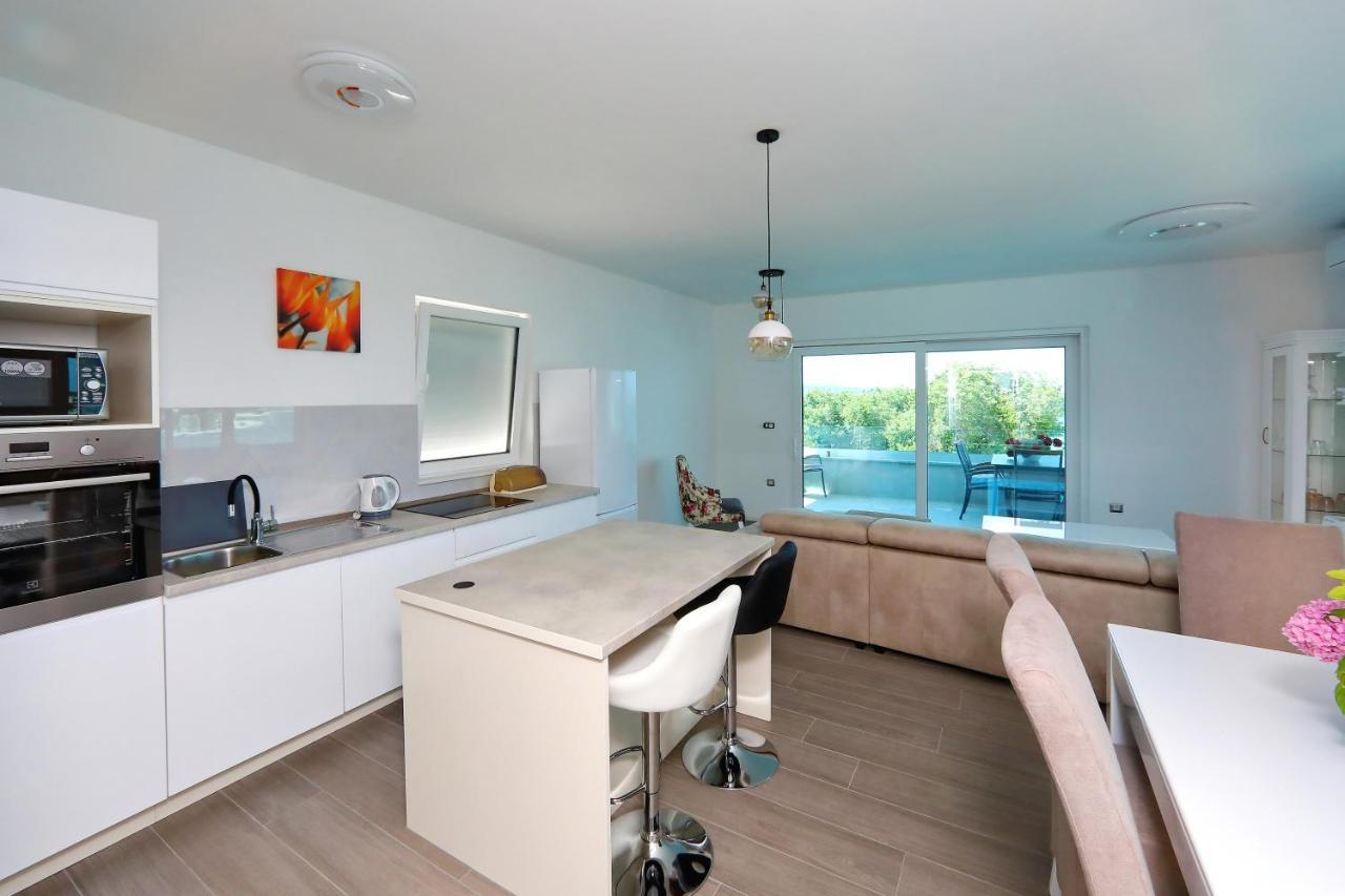 Apartmani Marina S Pogledom, Sukošan Εξωτερικό φωτογραφία
