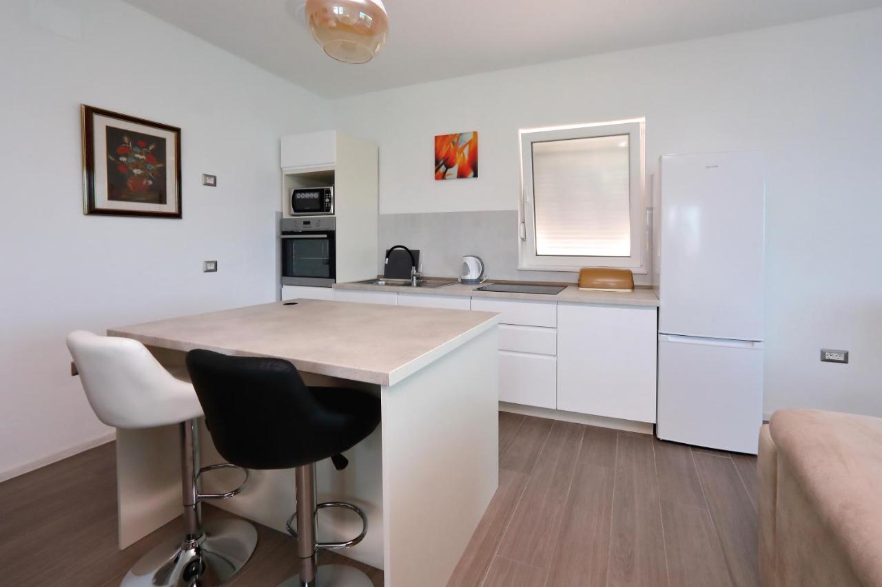 Apartmani Marina S Pogledom, Sukošan Εξωτερικό φωτογραφία