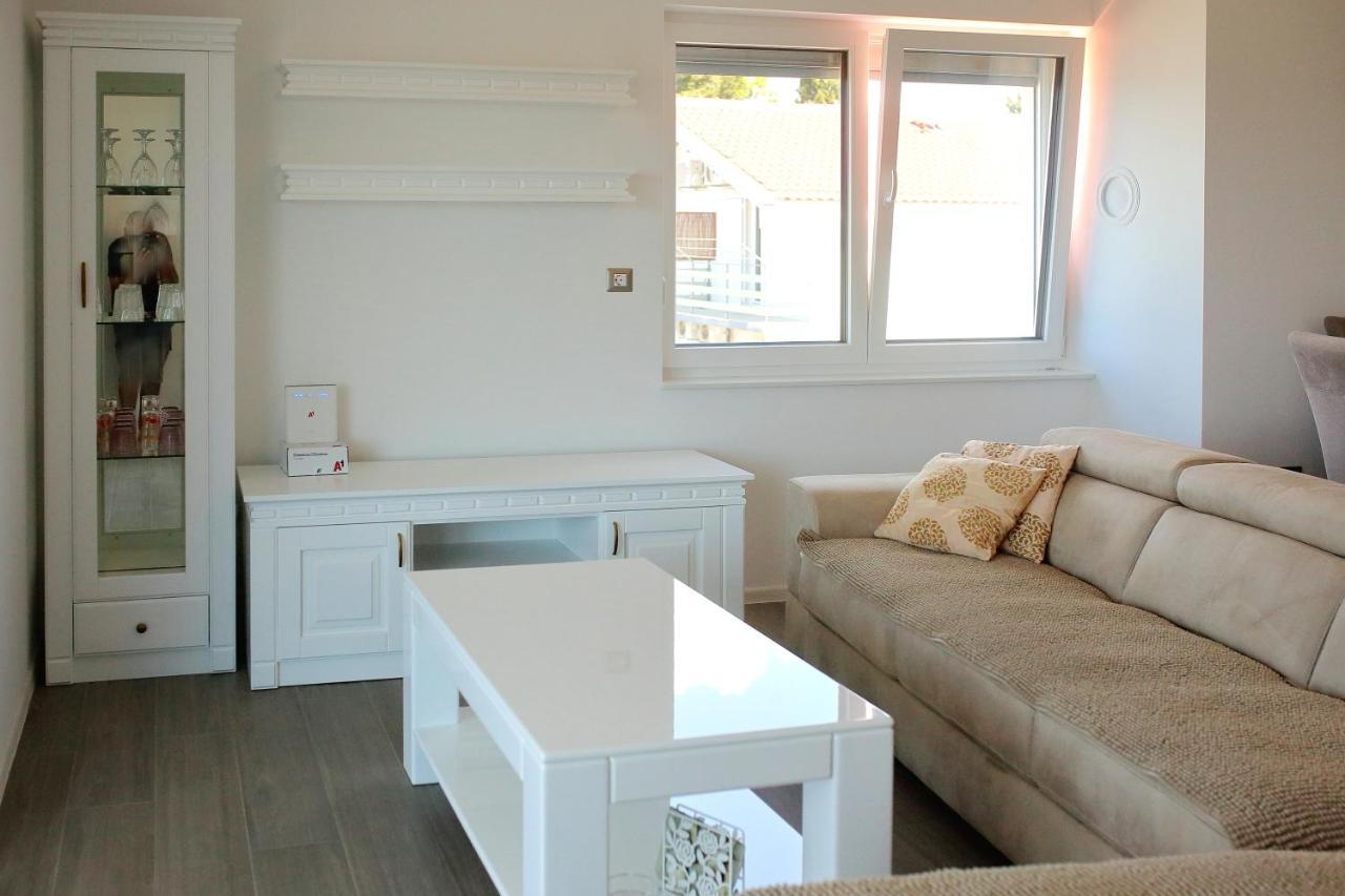 Apartmani Marina S Pogledom, Sukošan Εξωτερικό φωτογραφία