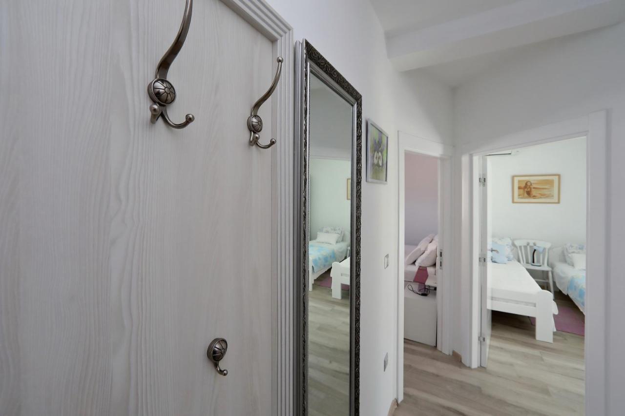Apartmani Marina S Pogledom, Sukošan Εξωτερικό φωτογραφία
