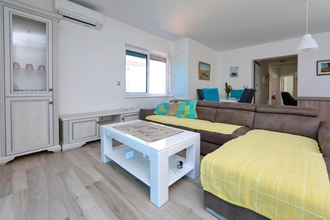Apartmani Marina S Pogledom, Sukošan Εξωτερικό φωτογραφία